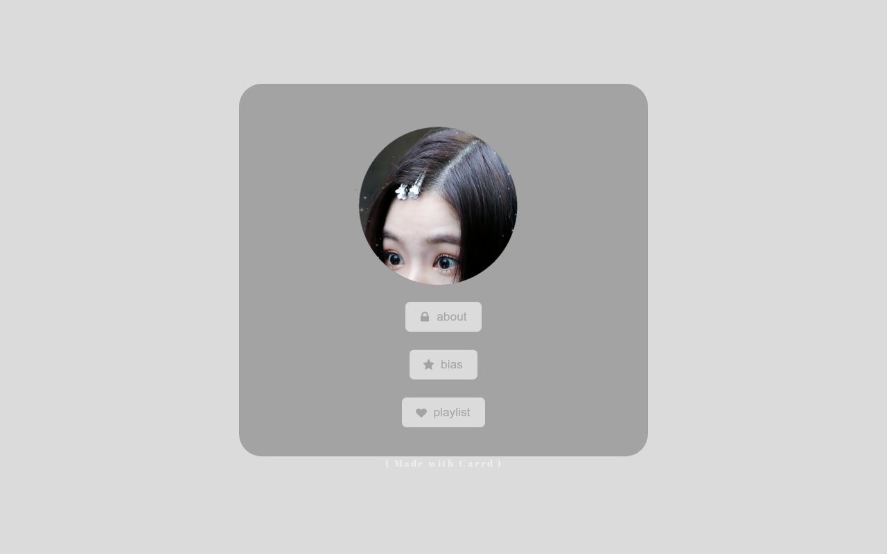 Carrd profile picture for @renee